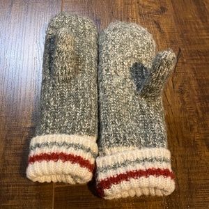 WindRiver Cabin Knitted Mittens